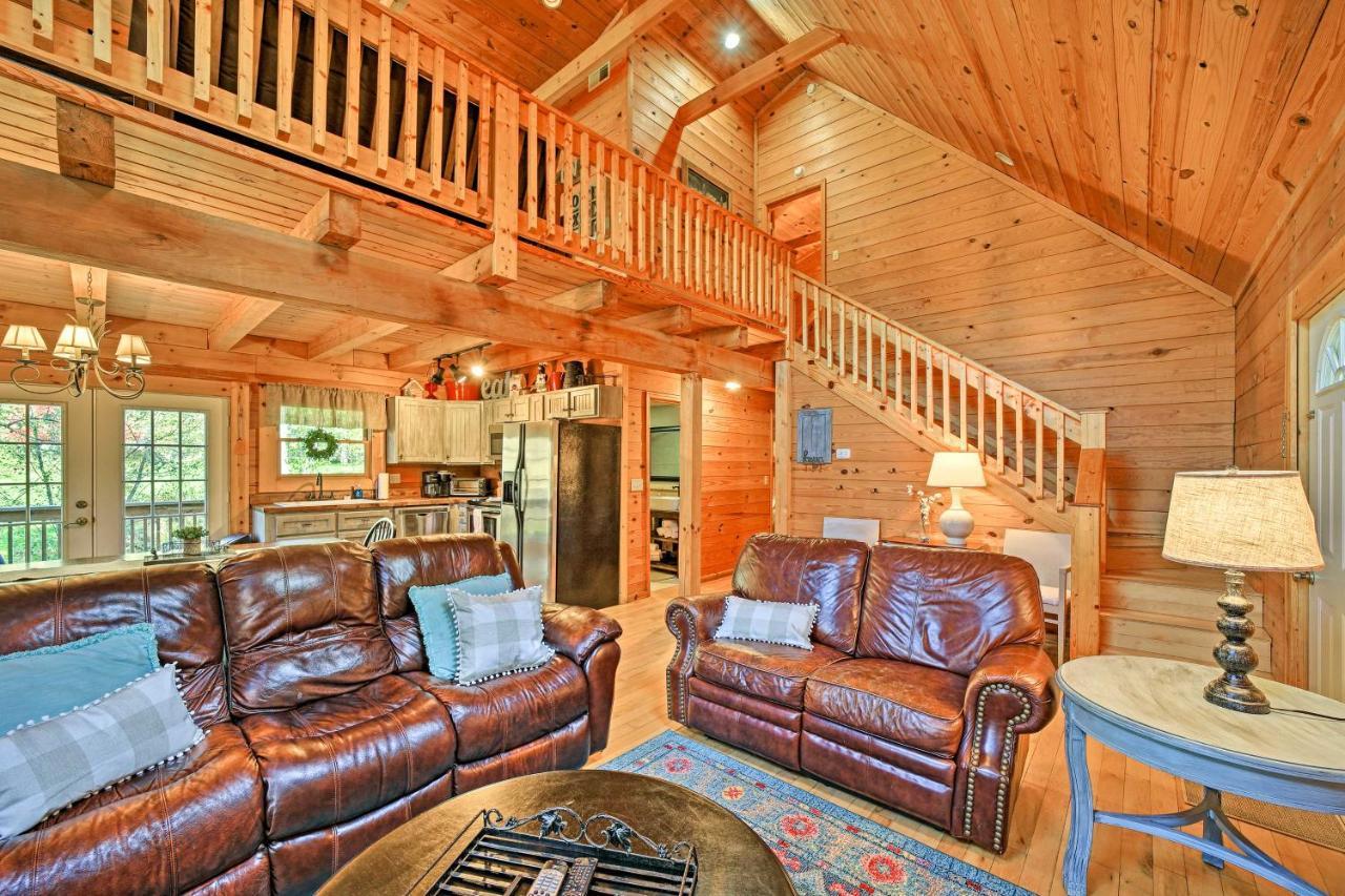 Вилла Creekside Bryson City Cabin With Private Hot Tub Экстерьер фото