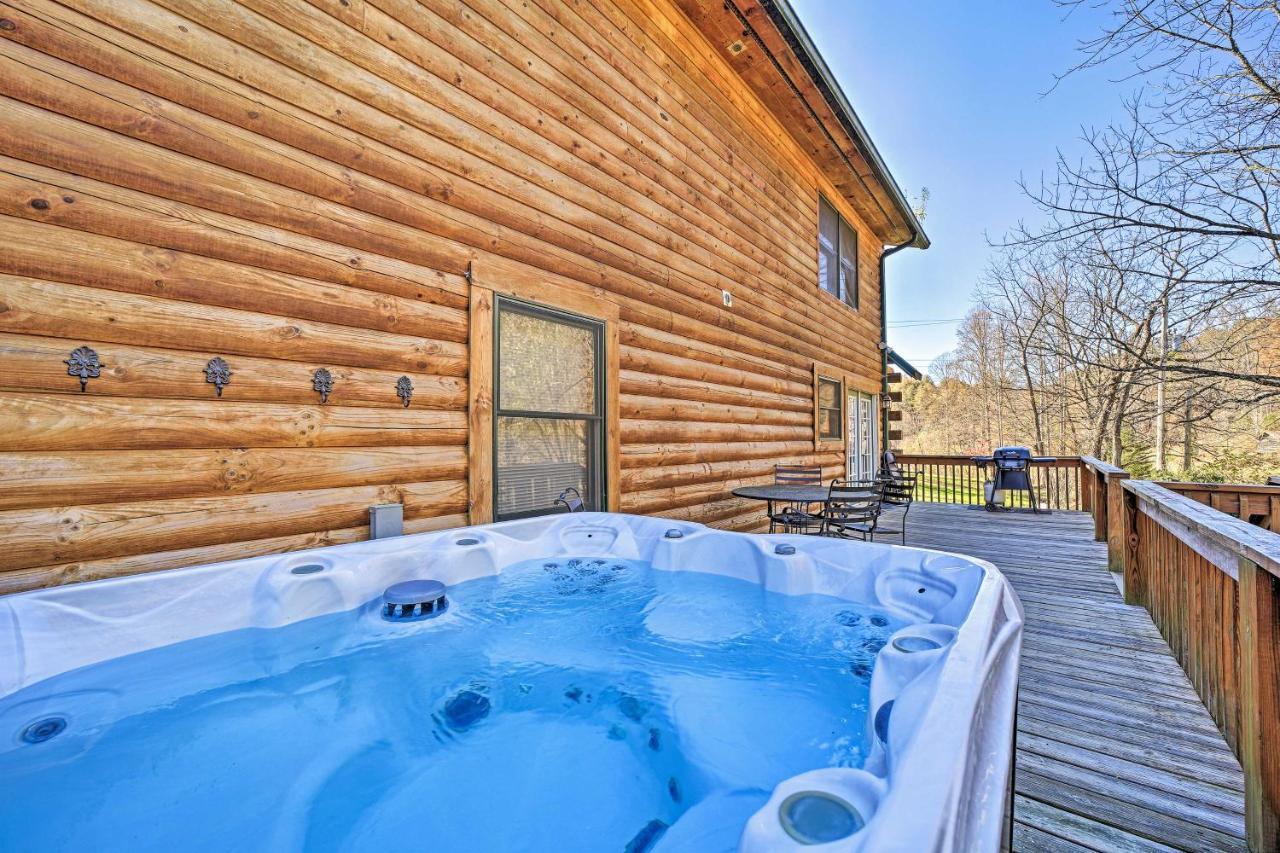 Creekside Bryson City Cabin With Private Hot Tub Экстерьер фото