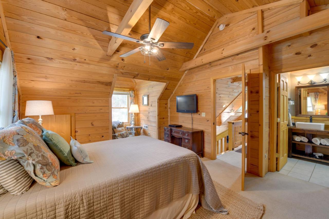 Creekside Bryson City Cabin With Private Hot Tub Экстерьер фото